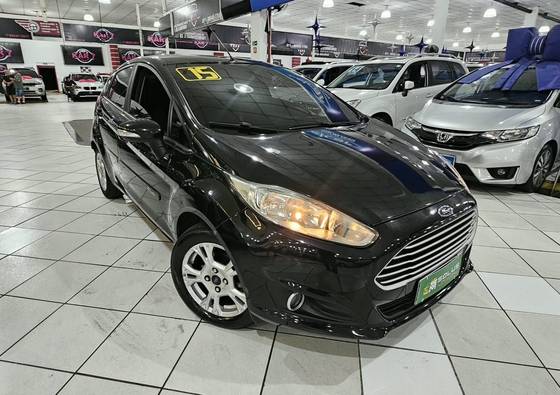 FORD FIESTA 1.6 SE HATCH 16V FLEX 4P POWERSHIFT